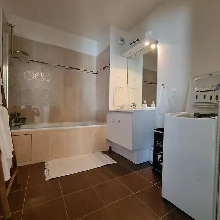Apartment Elegant 2 Pieces En Bord De Seine Sartrouville