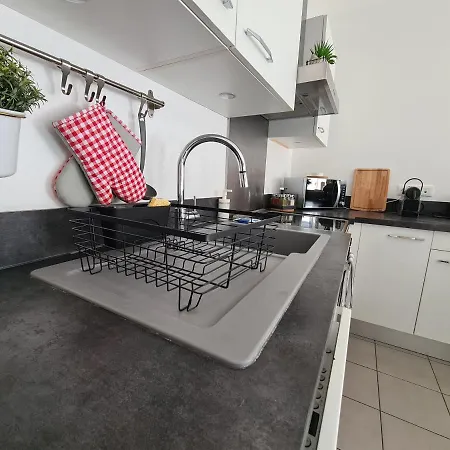 Elegant 2 Pieces En Bord De Seine Apartment *